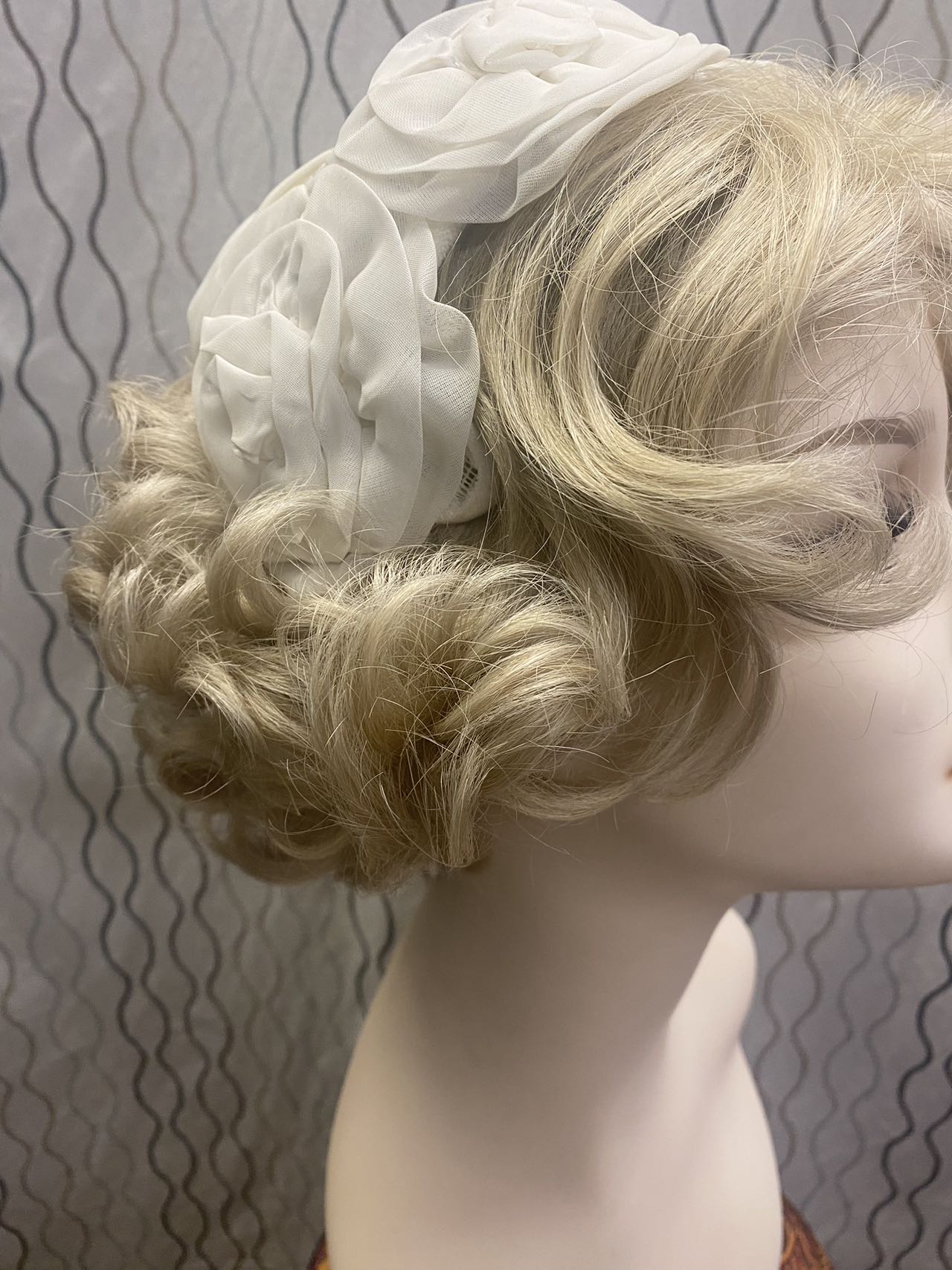 1950s women white juliet skull hat