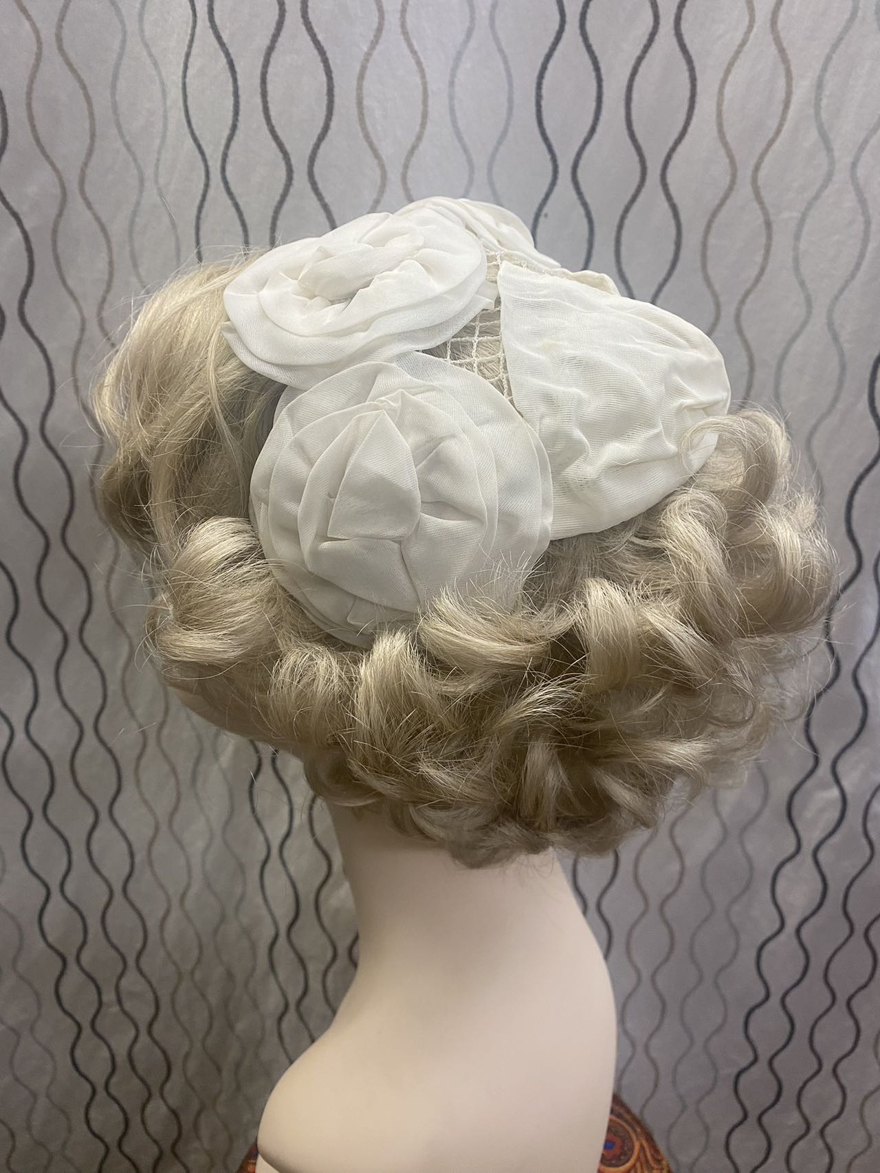 1950s women white juliet skull hat