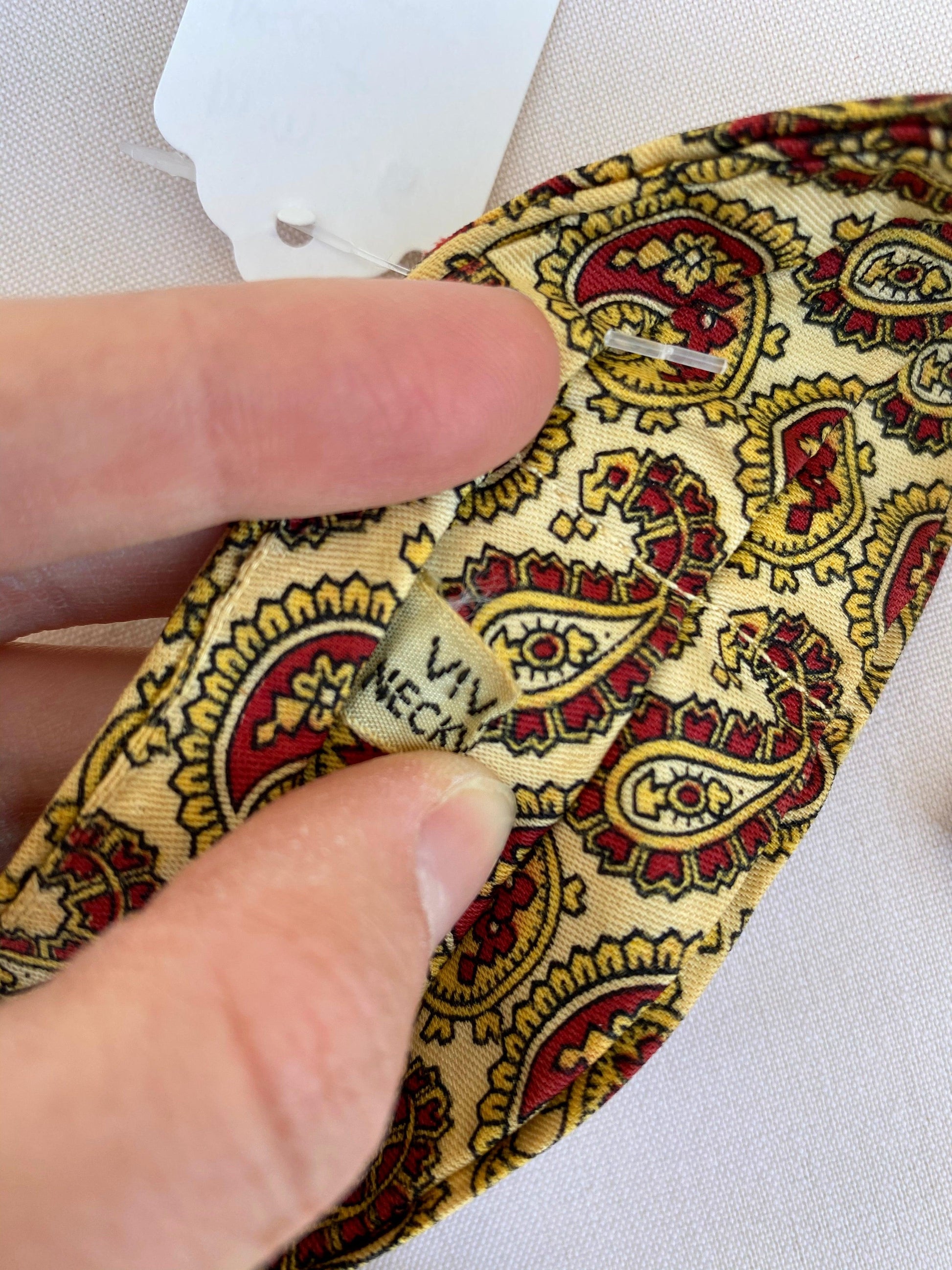 Cream Paisley Vintage Ascot - A Walk Thru Time Vintage