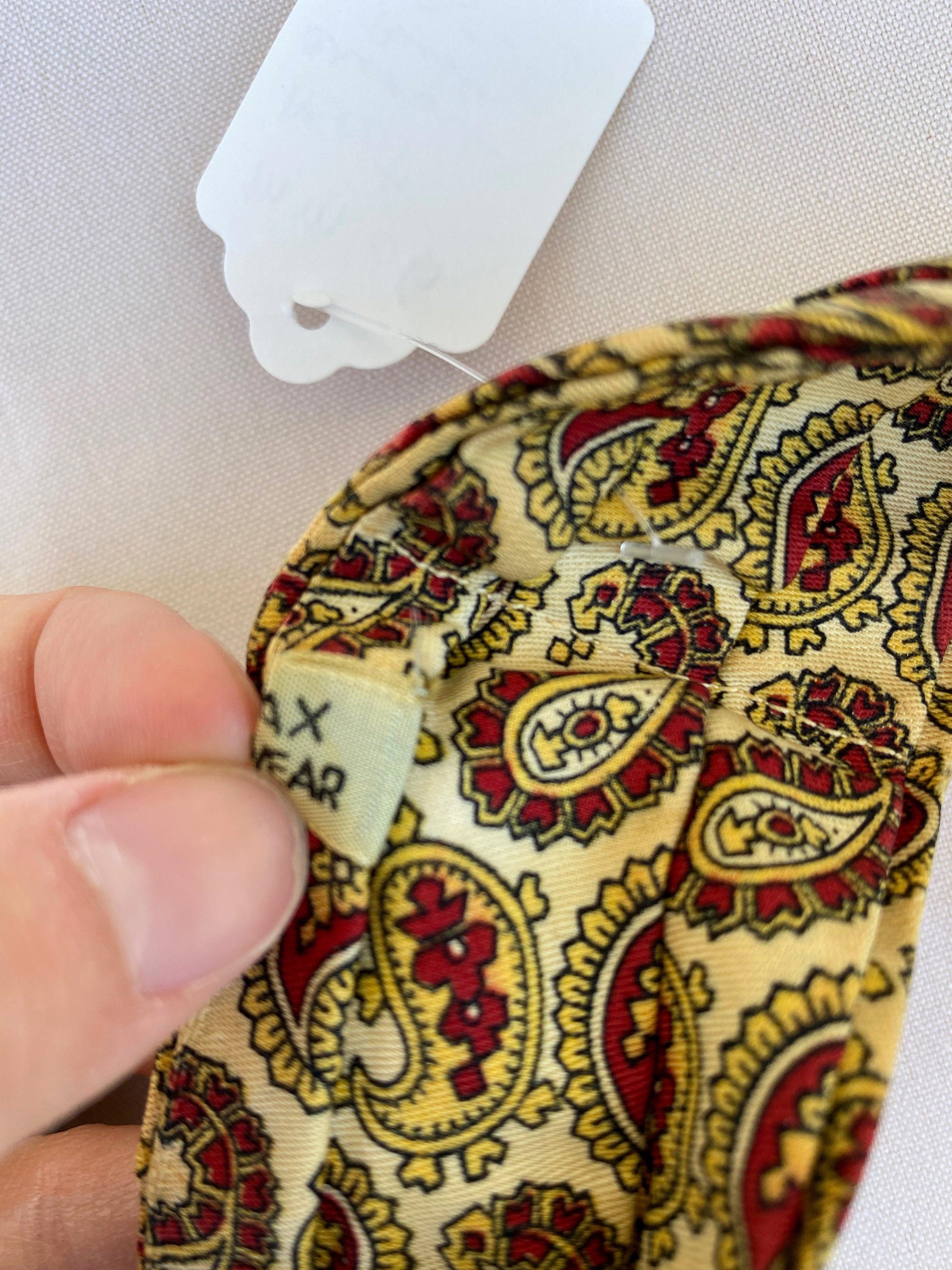 Cream Paisley Vintage Ascot - A Walk Thru Time Vintage