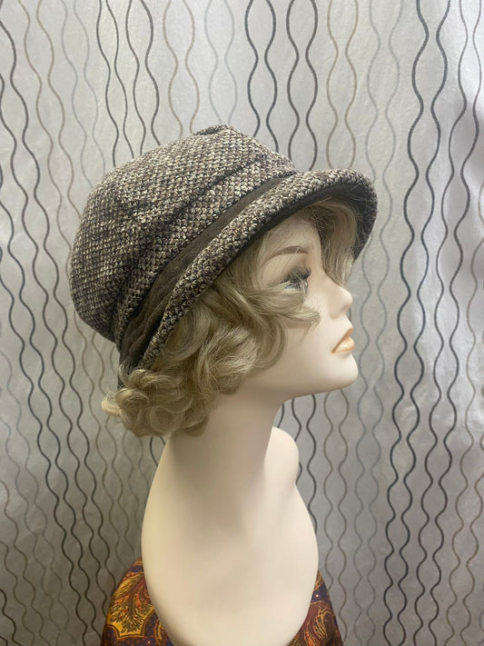 1950 women bucket grey hat