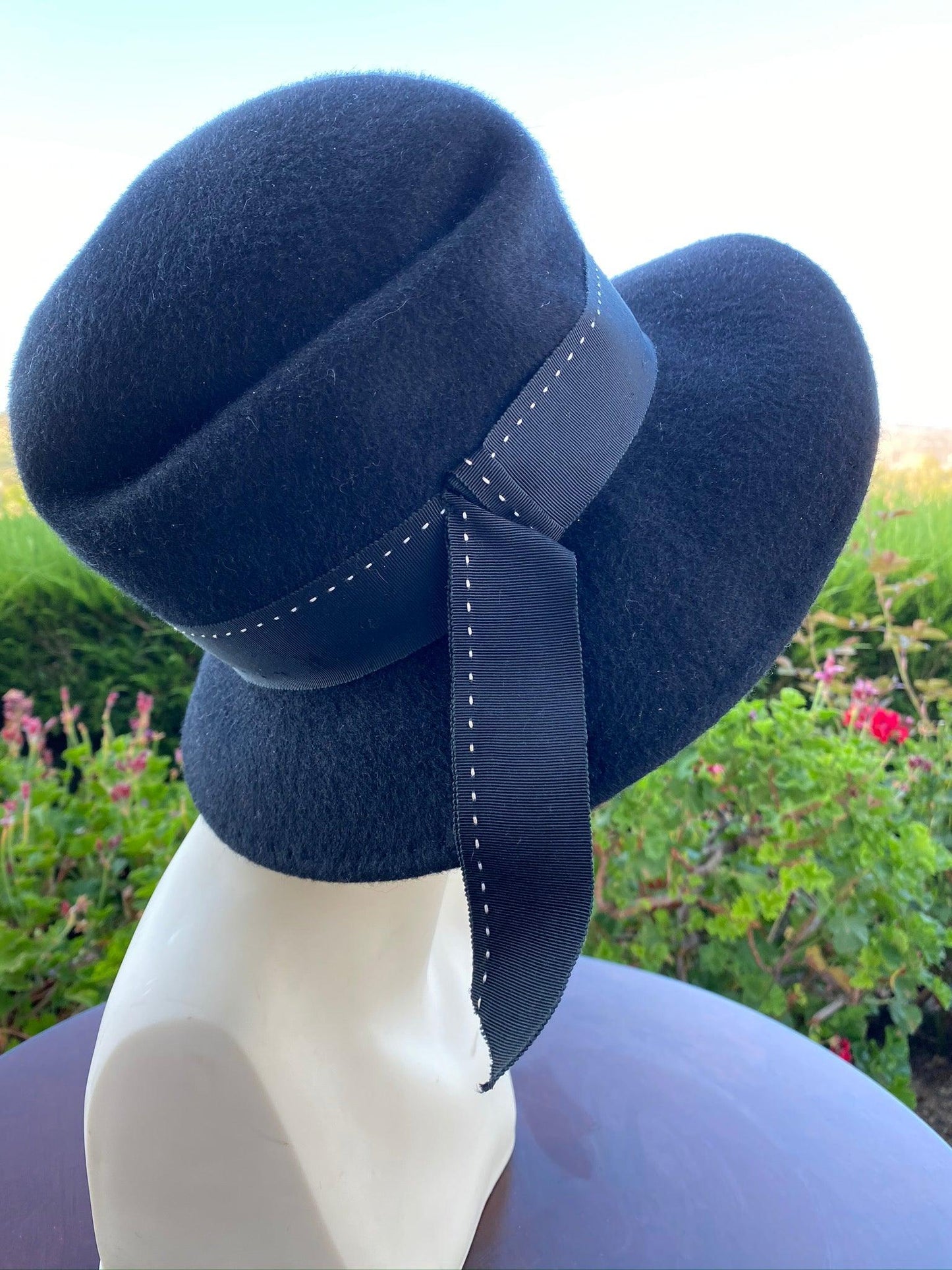 Vintage 1940's Black Wool Tilt Hat with Grosgrain Ribbon w white Stitching & bow - A Walk Thru Time Vintage