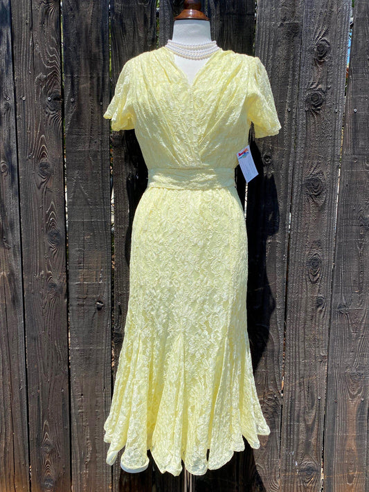 1980's Yellow Lace Swing Dress - A Walk Thru Time Vintage
