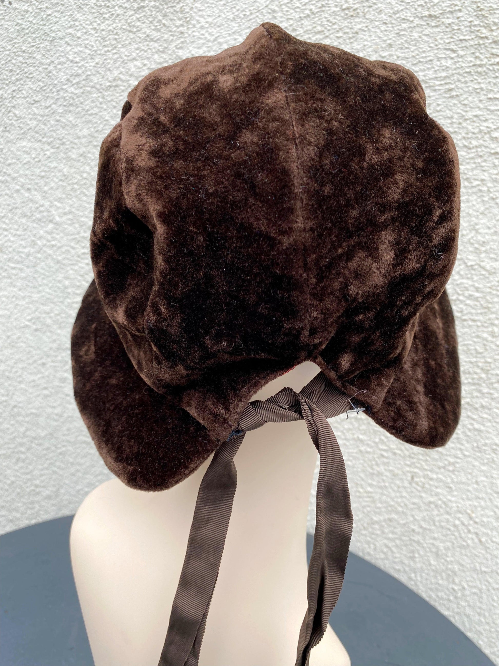 1940's Brown Velvet "Wonderful Life" Hat - A Walk Thru Time Vintage
